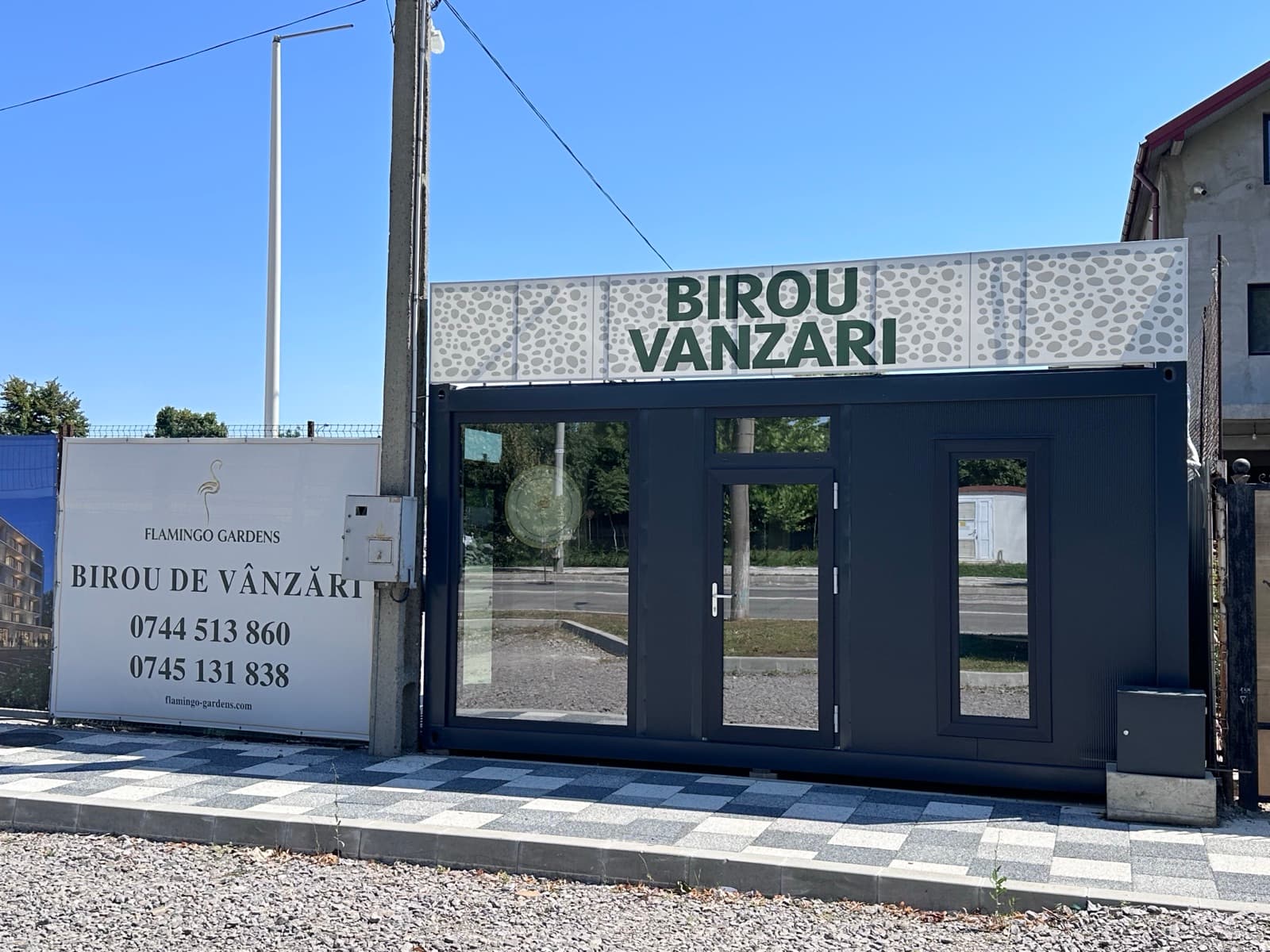 Biroul de vânzări Flamingo Gardens pe Bd. George Coșbuc, Galați